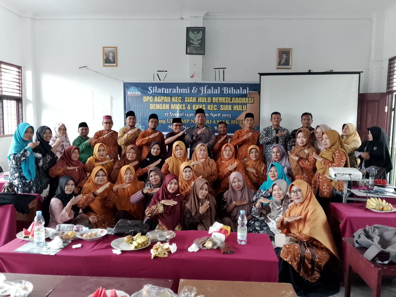 Pascasarjana IAI Diniyyah Pekanbaru Kolaborasi dengan AGPAII, MKKS, dan KKKS Siak Hulu: Perkuat Sinergi Pendidikan Islam di SMPN 4 Siak Hulu